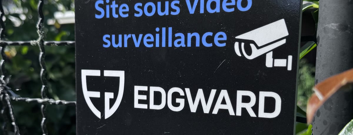L'été, les maisons se vident. La vigilance, non.